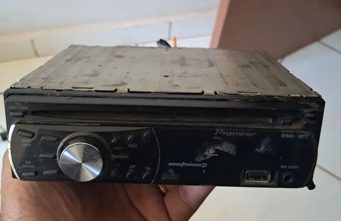 Toca cd Pioneer com defeito