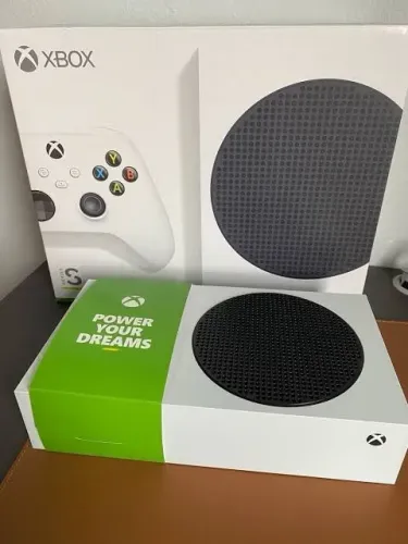 Xbox Series S Seminovo - Excelente Estado | Completo e Funcionando Perfeitamente
