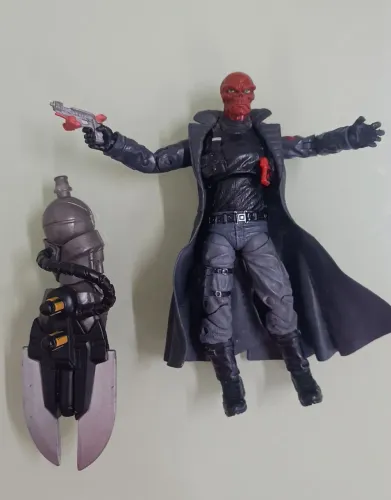 Caveira Vermelha Marvel Legends Series (Hasbro em 2013)