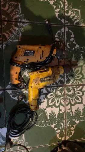 Furadeira elétrica