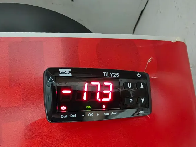 Freezer expositor frost free fricon 569litros