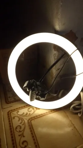 Luminaria Led Circular com suporte para celular