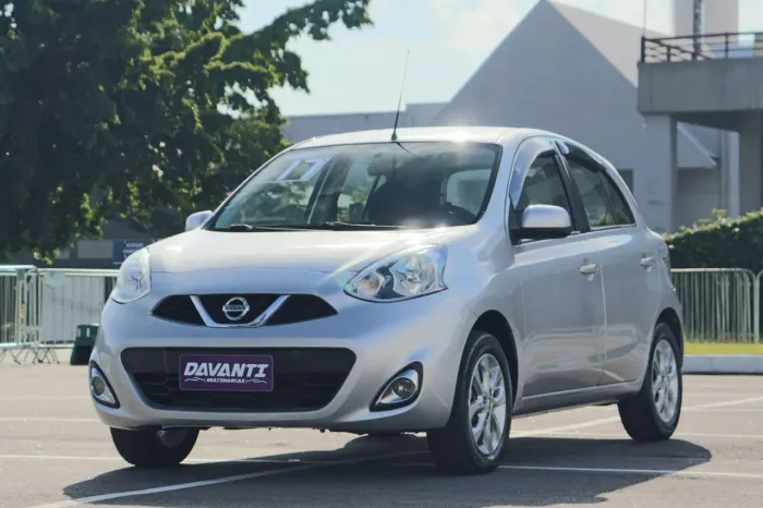 Nissan March SV 1.0 12V Flex 5P 2017