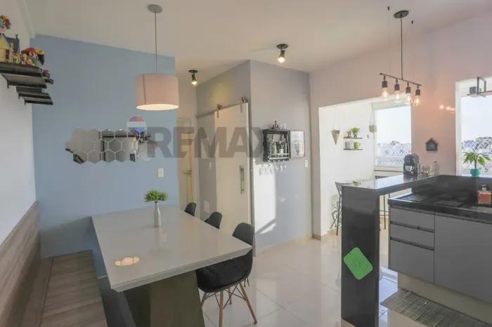 Apartamento à venda na Vila Jardini, Sorocaba SP 2 dormitórios, sendo 1 suíte, 1 vaga. 52m