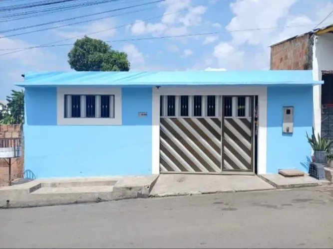 VENDO CASA BONITA