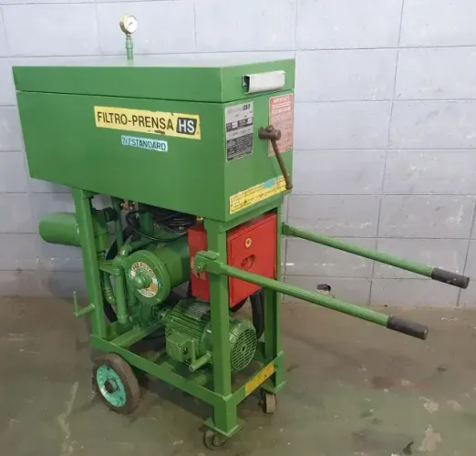 Maquina De Filtragem Óleo Diesel 7x7 Standart Com 13 Placas