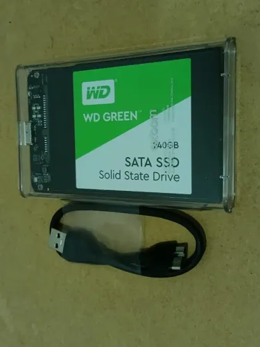 SSD Externo Wester Digital 240GB com Case + Cabo de Dados