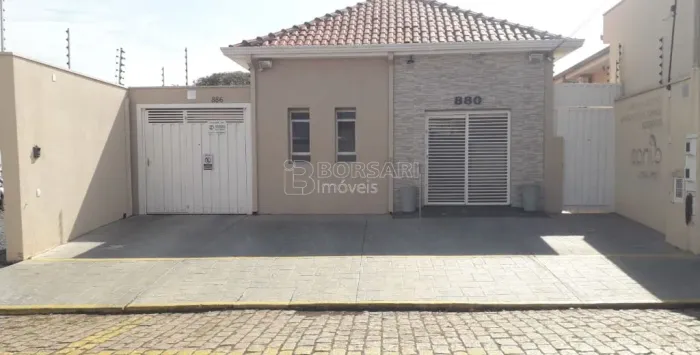 Casa com 3 quartos à venda e locação no Centro de Araraquara