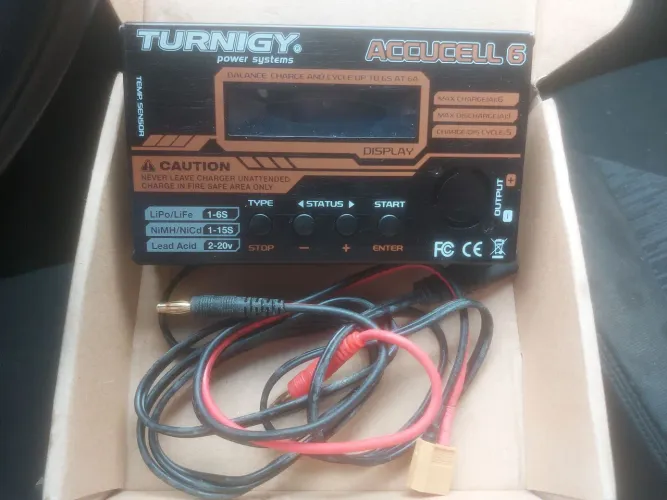 carregador de bateria Turnigy Accucell 6