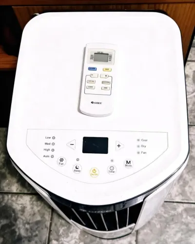 Ar condicionado portátil Gree 12.000 btus. Não entrego.  No Pix$ 1300,00