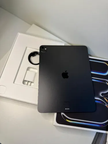 IPAD Pro m4 13? 512GB wifi | space black | impecável
