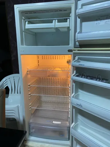 Geladeira cônsul, em ótimo estado