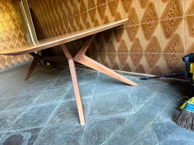 Mesa madeira maciça