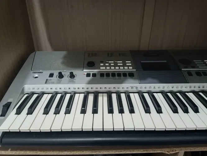 Vendo teclado yamarra 