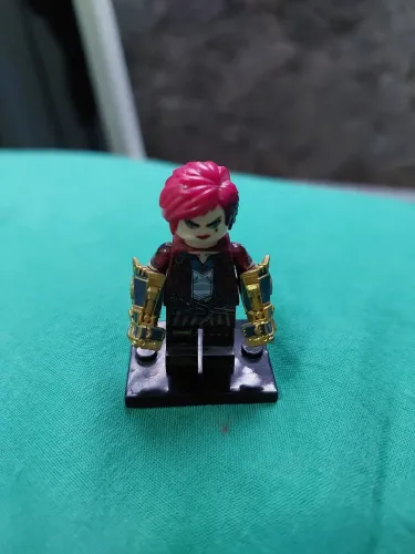 Lego Arcane Caitlyn, Vi e Jayce
