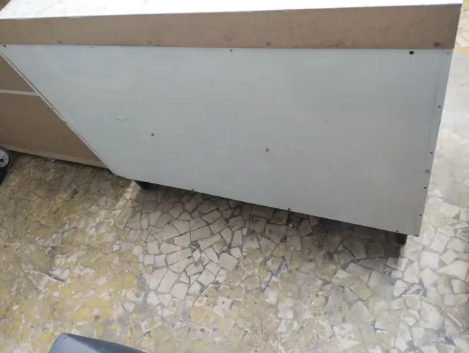 Balcão antigo de aço 1,20 comprimento 