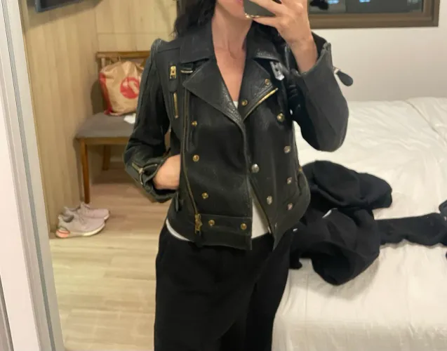 Jaqueta de couro legitimo BURBERRY- tamanho P