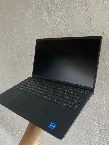 Notebook DELL 16GB 488SDD