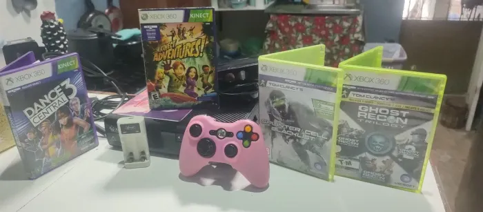 vendo Xbox 360con 2 controle