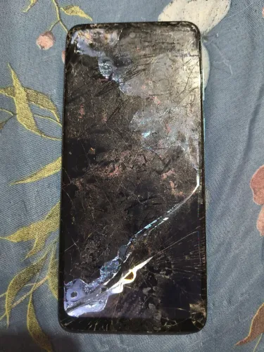 Venda de celular moto g22 com display queimado