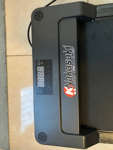 Esteira knakasaki motorizada dobrável cor preta 110v