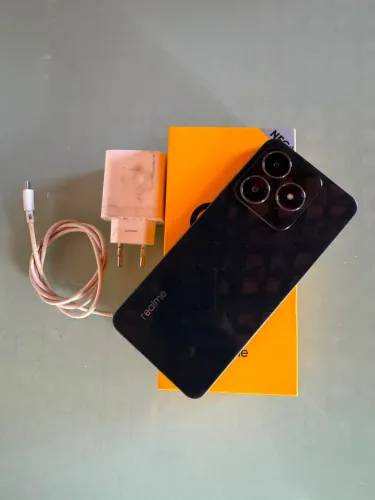 Realme c61