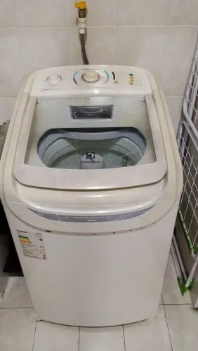 Máquina de lavar Electrolux 10 kg (conserto ou peças)