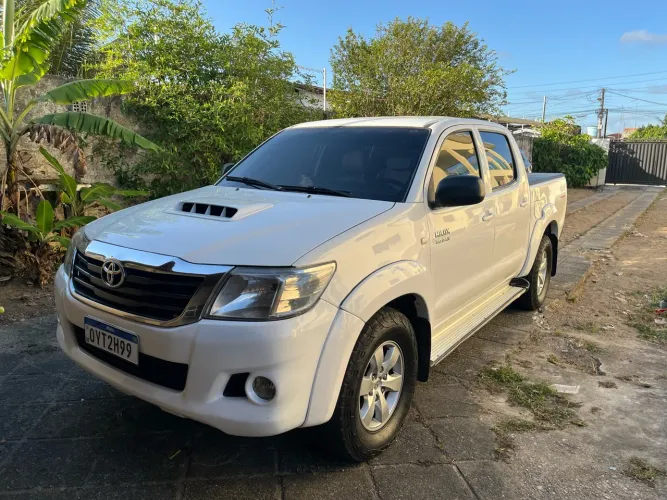 Toyota Hilux CD D4-d 4X4 3.0 TDI Dies. Mec. 2015