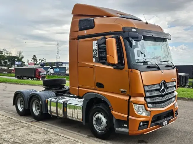 Mb Actros 2653 6x4 Bug Leve Ano 23 Automático Partida Start Stop Geladeira baixo km 