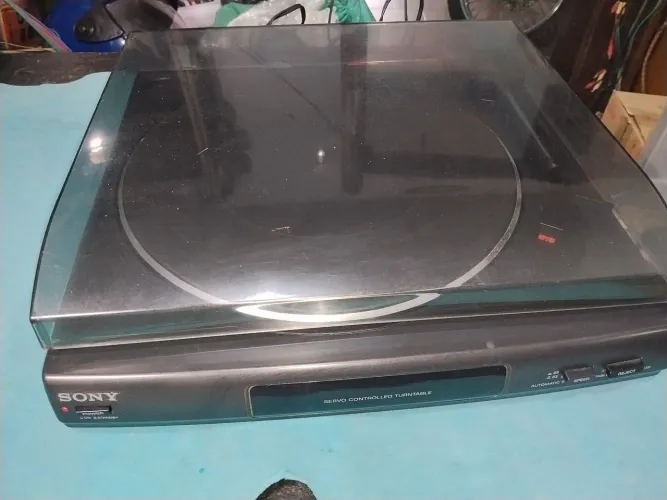 toca-discos Sony PS-LX56.semi-automatico