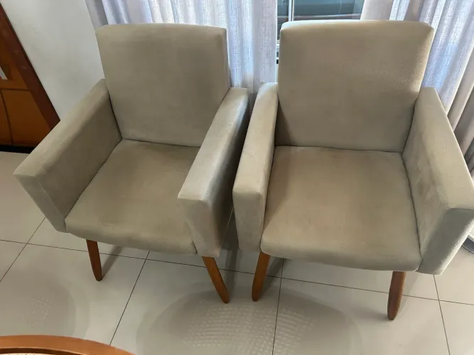 Duas poltronas