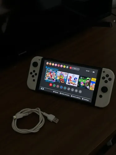 nitendo switch modelo OLED 64GB