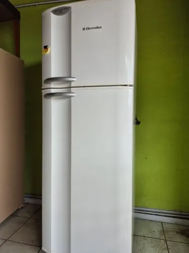 Geladeira Duplex Electrolux 220 volts