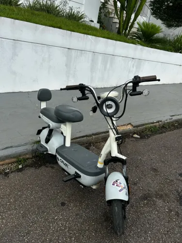 Moto elétrica 40km