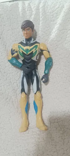 Boneco Max Steel