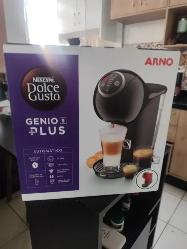 Cafeteira Dolce Gusto Gênio S plus