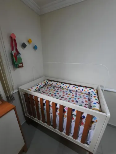 Berço que vira mini cama 