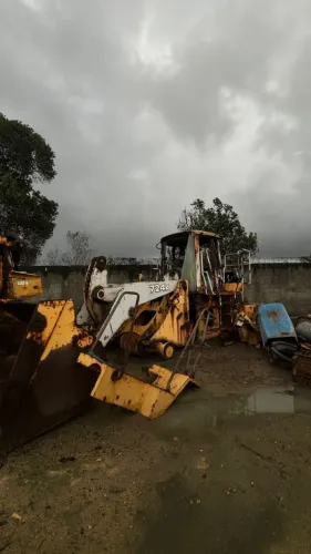 Peças para desmanche Pá carregadeira John Deere 724K.