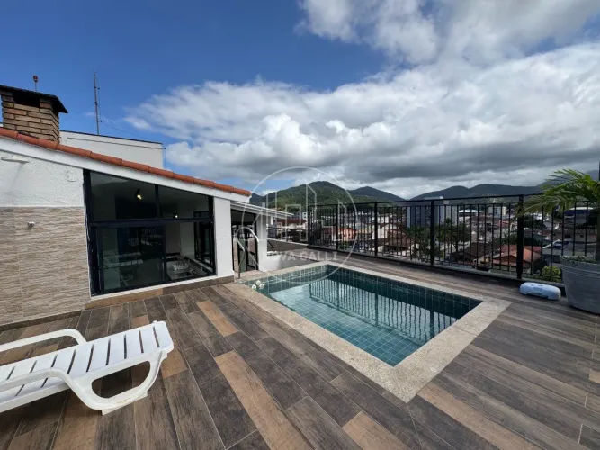 Cobertura duplex com 3 quartos no Centro de Ubatuba