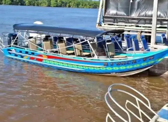 Lancha voadeira