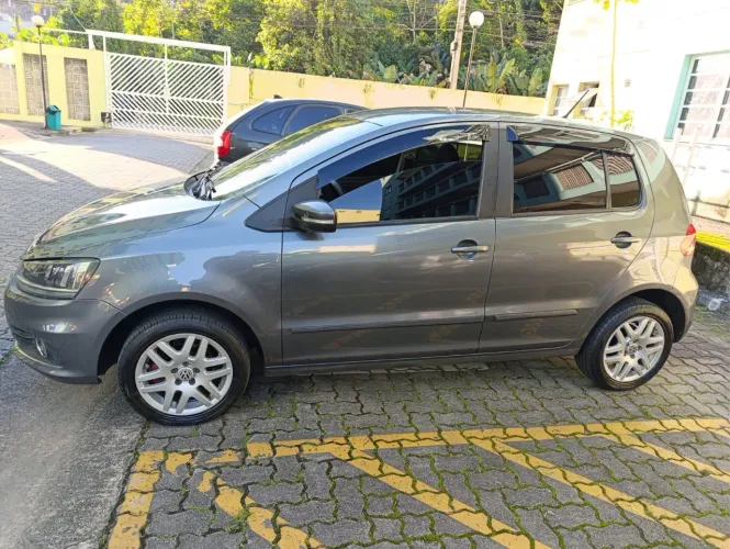Volkswagen Fox Trendline 1.0 Flex 12V 5P 2016