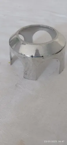 Acabamento em plastico cromado para base estrela cadeira giratória