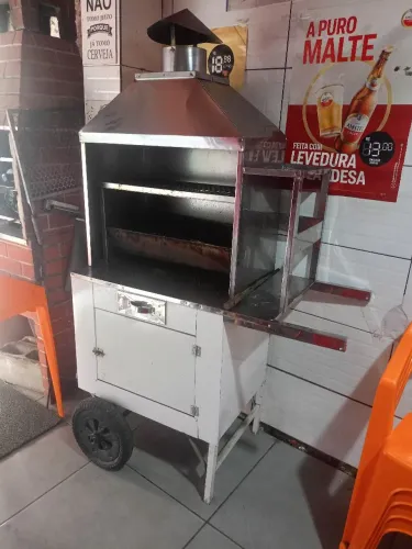 Carrinho de churrasco usado em ótimo estado
