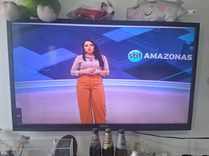 Tv Semp Toshiba 40" sem controle