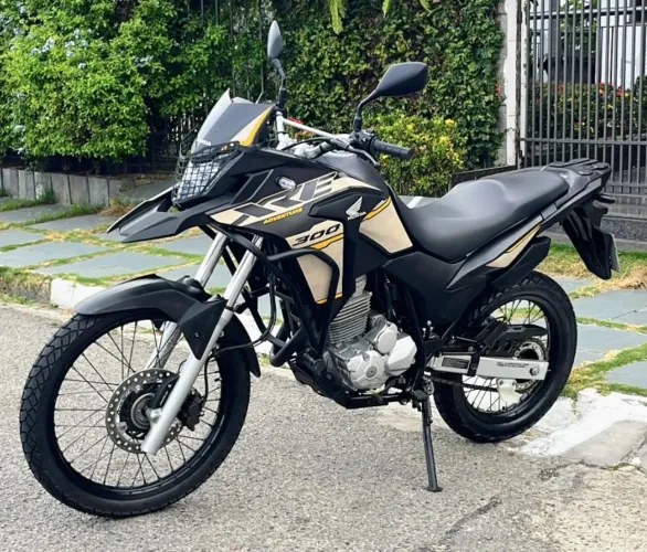 XRE 300 2023 ADVENTURE MOTO NOVINHA ÚNICO DONO LEIA O ANÚNCIO 