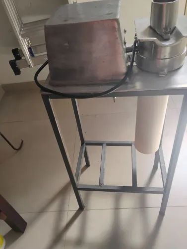 Ralo elétrico semi novo 220 wats 