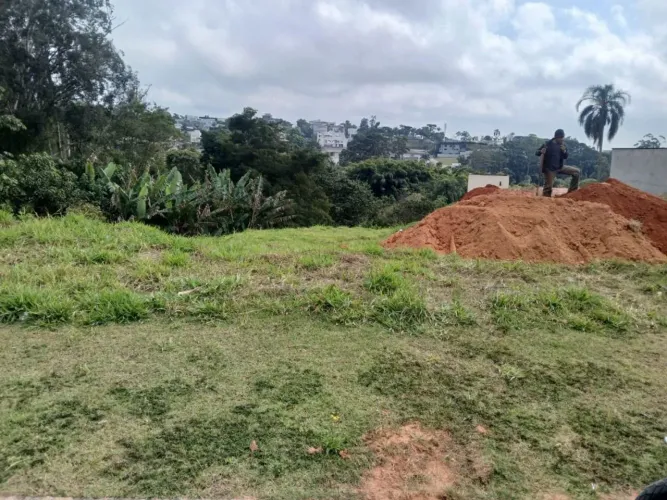Terreno à venda, 505 m² por R$ 1.100.000,00 - Granja Viana - Embu das Artes/SP