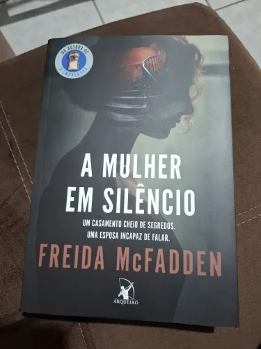 A mulher em silêncio - Freida Mcfadden