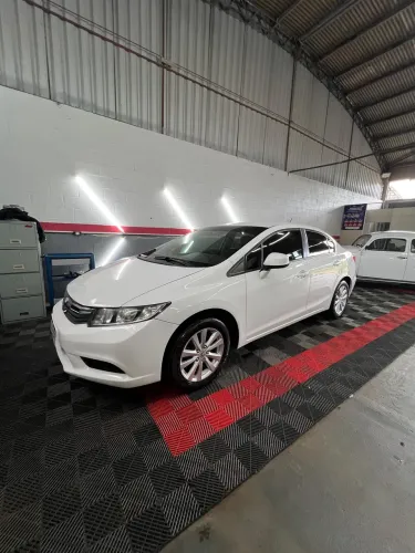 Honda Civic Sedan LXS 1.8/1.8 Flex 16V Aut. 4P 2014