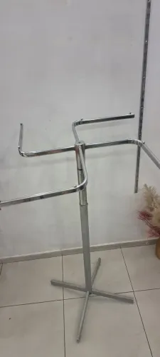 Arara cromada suastica para roupas